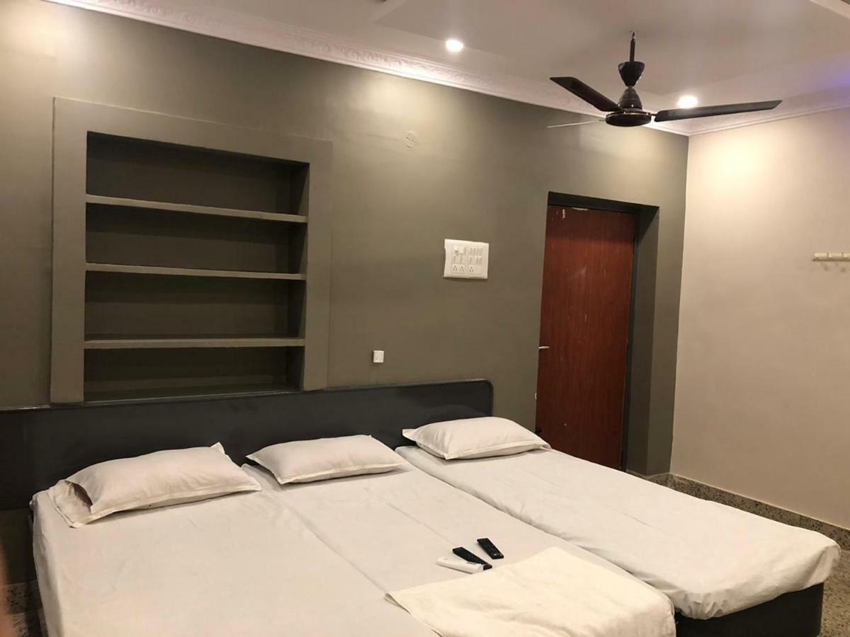 Hotel Akmg Диндигъл Екстериор снимка