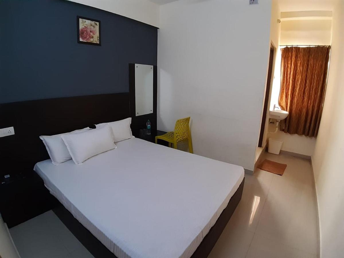 Hotel Akmg Диндигъл Екстериор снимка