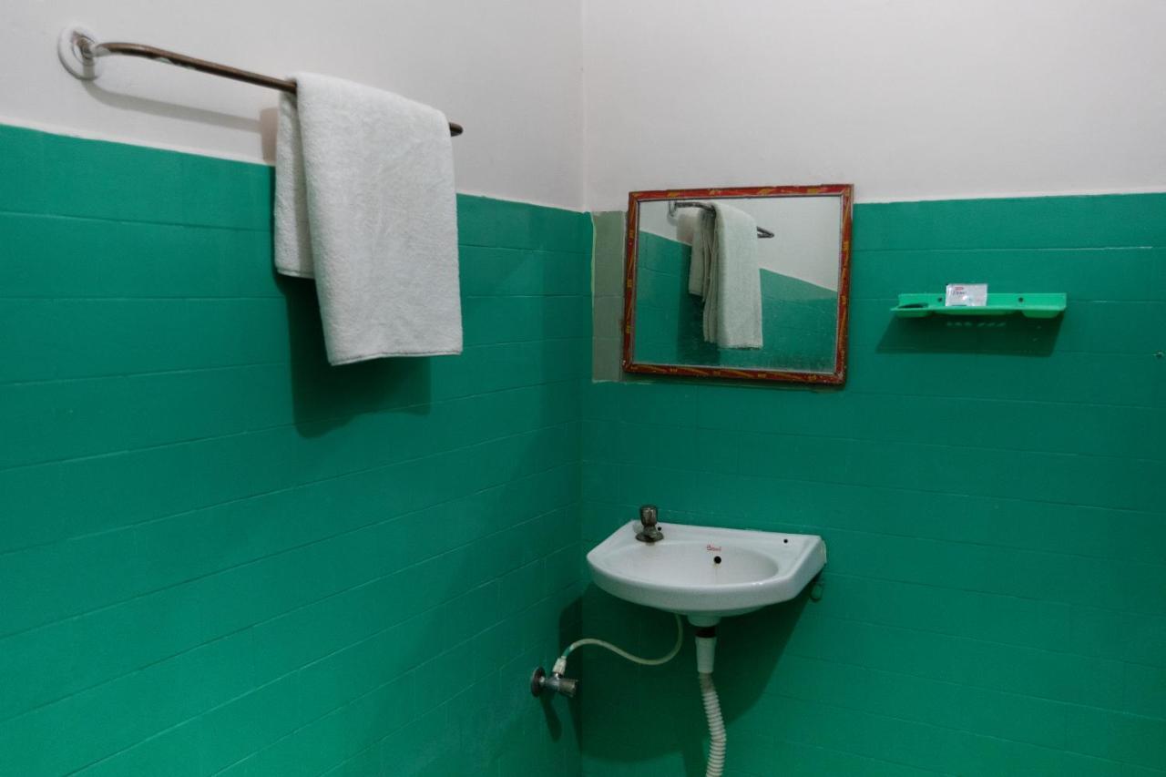 Hotel Akmg Диндигъл Екстериор снимка