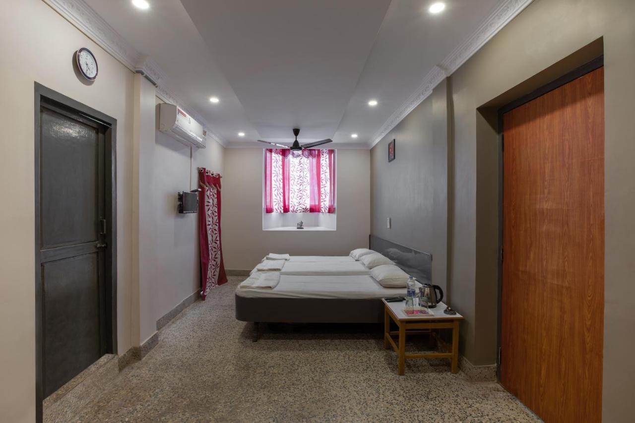 Hotel Akmg Диндигъл Екстериор снимка