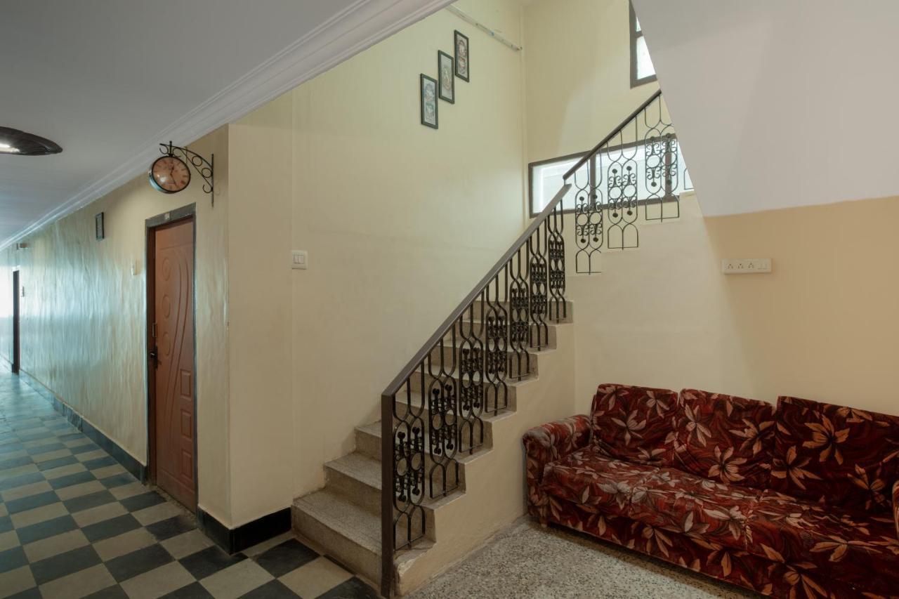 Hotel Akmg Диндигъл Екстериор снимка
