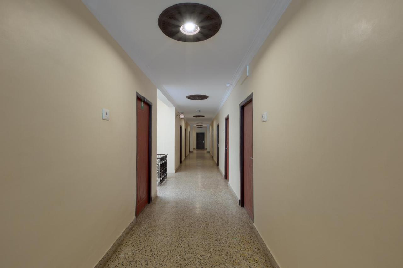 Hotel Akmg Диндигъл Екстериор снимка