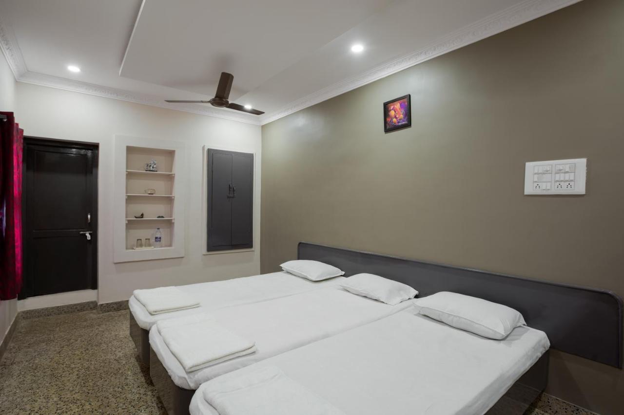 Hotel Akmg Диндигъл Екстериор снимка